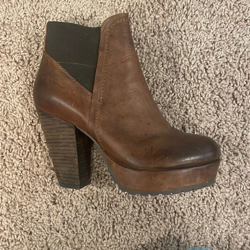 Steve Madden Randall Cognac Bootie